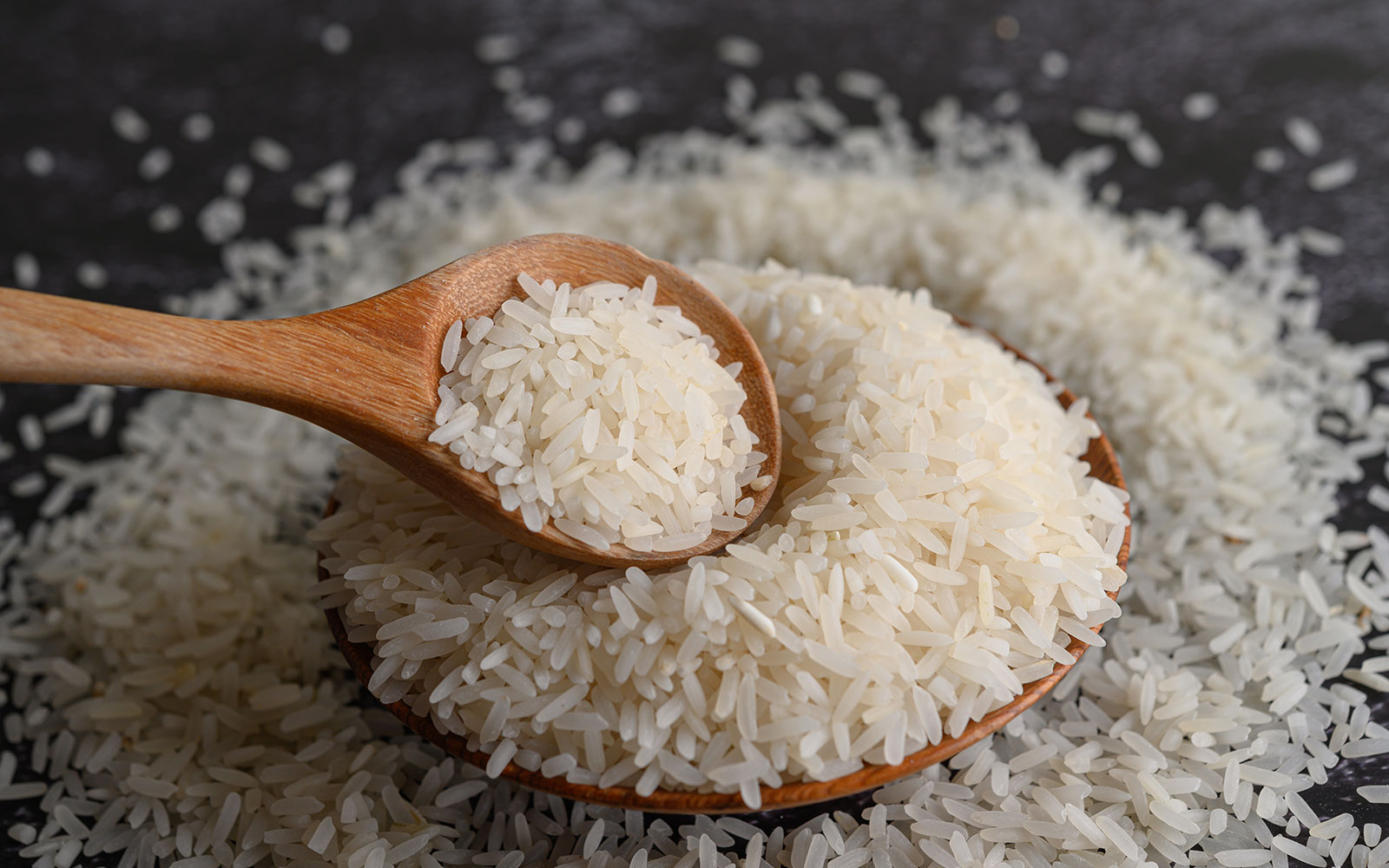 استفاده از آب برنج در درمان مو